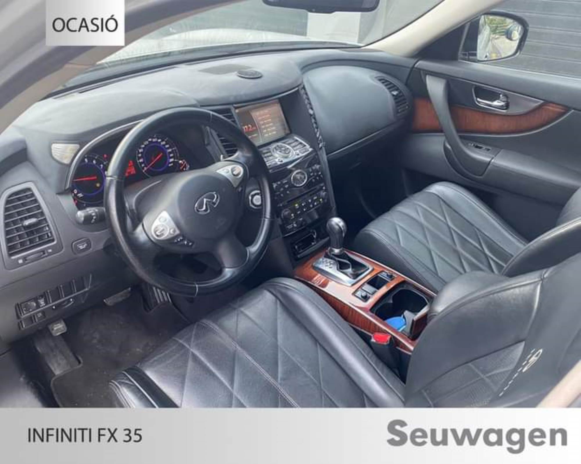 Infiniti fx35 салон