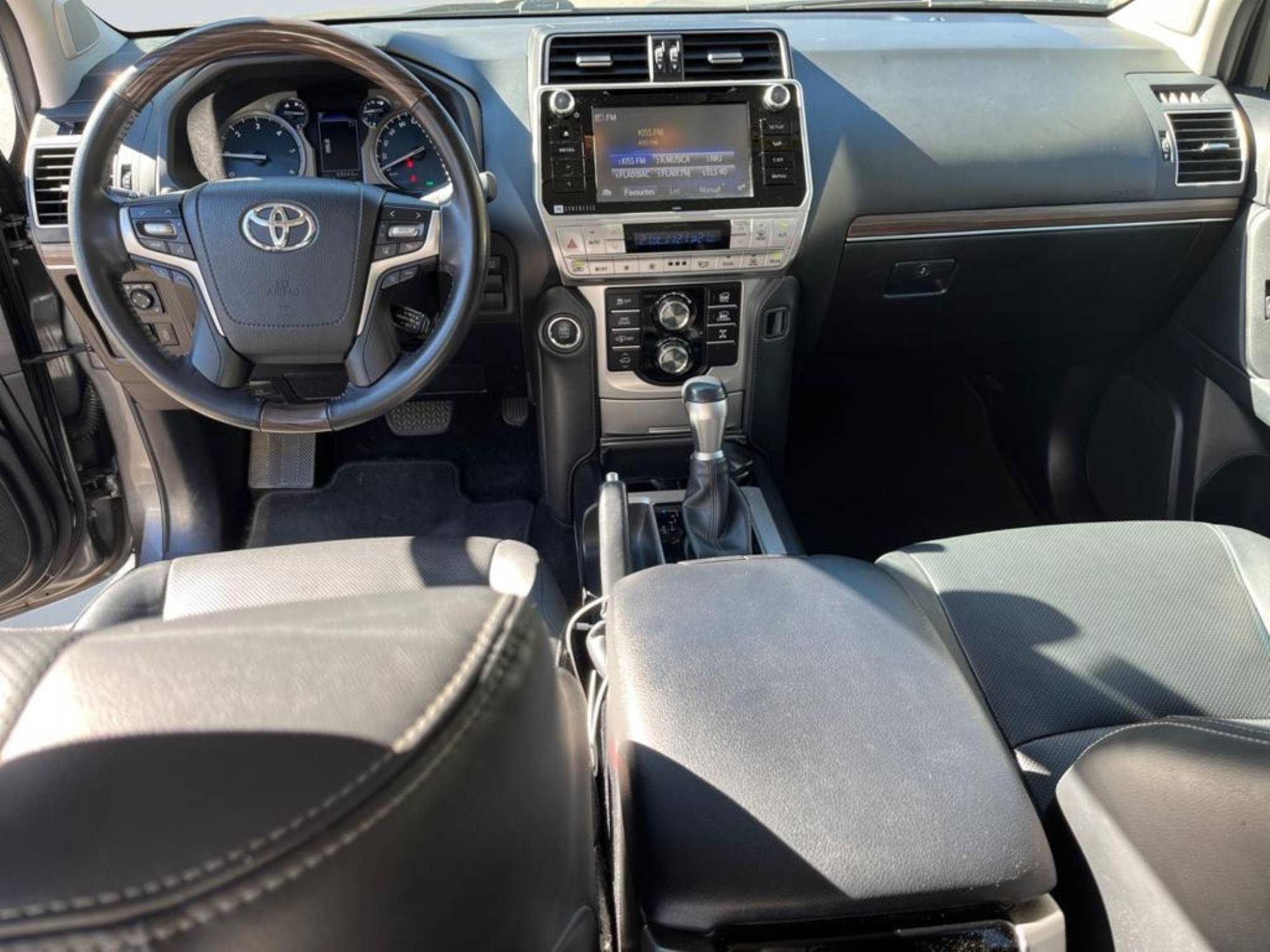 Toyota Land Cruiser 