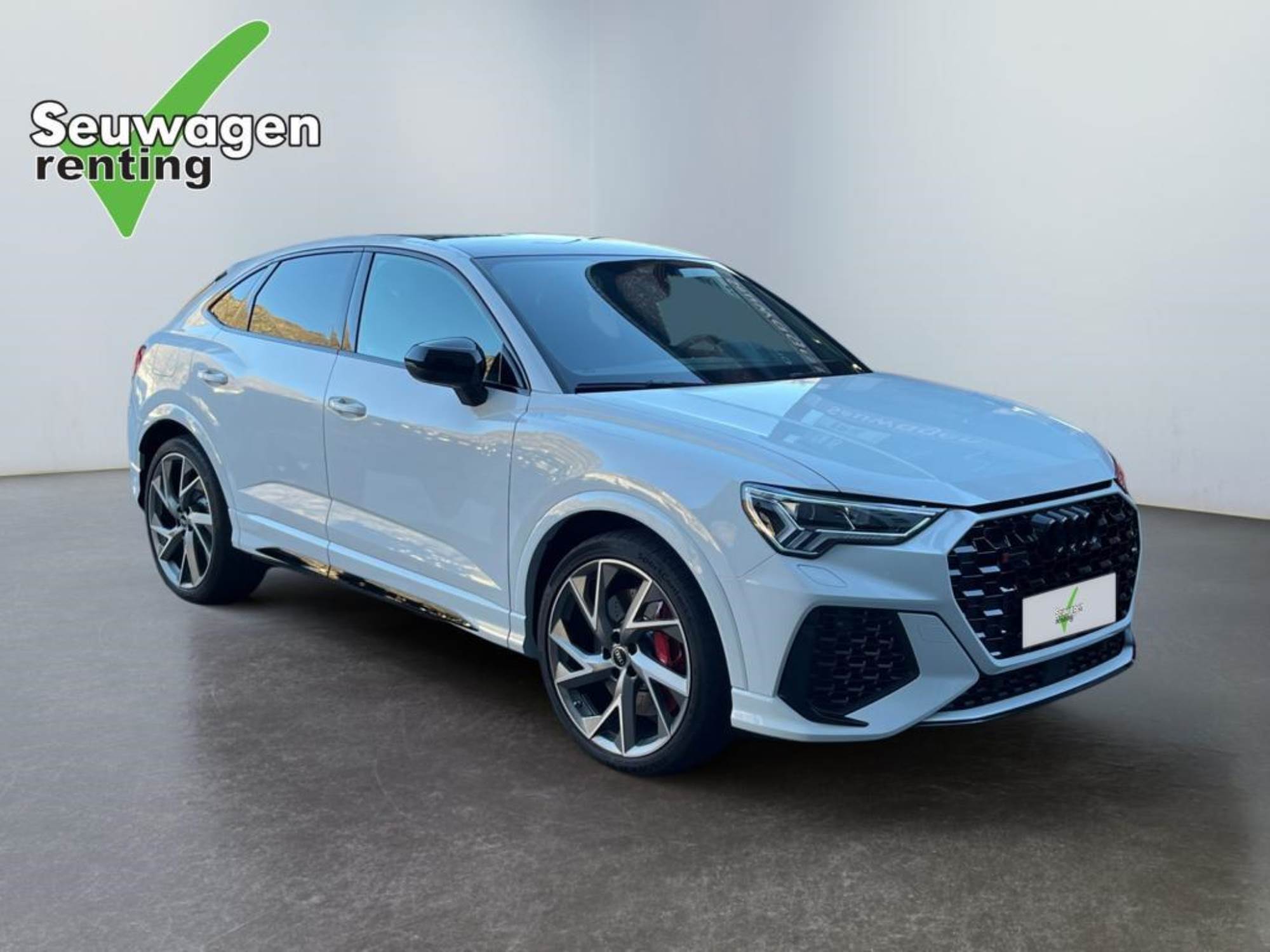 Audi RSQ3 