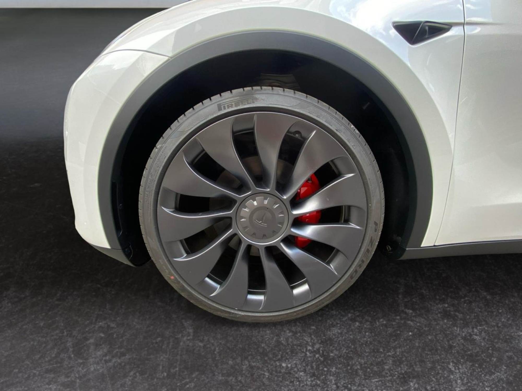 Tesla Model Y Performance 