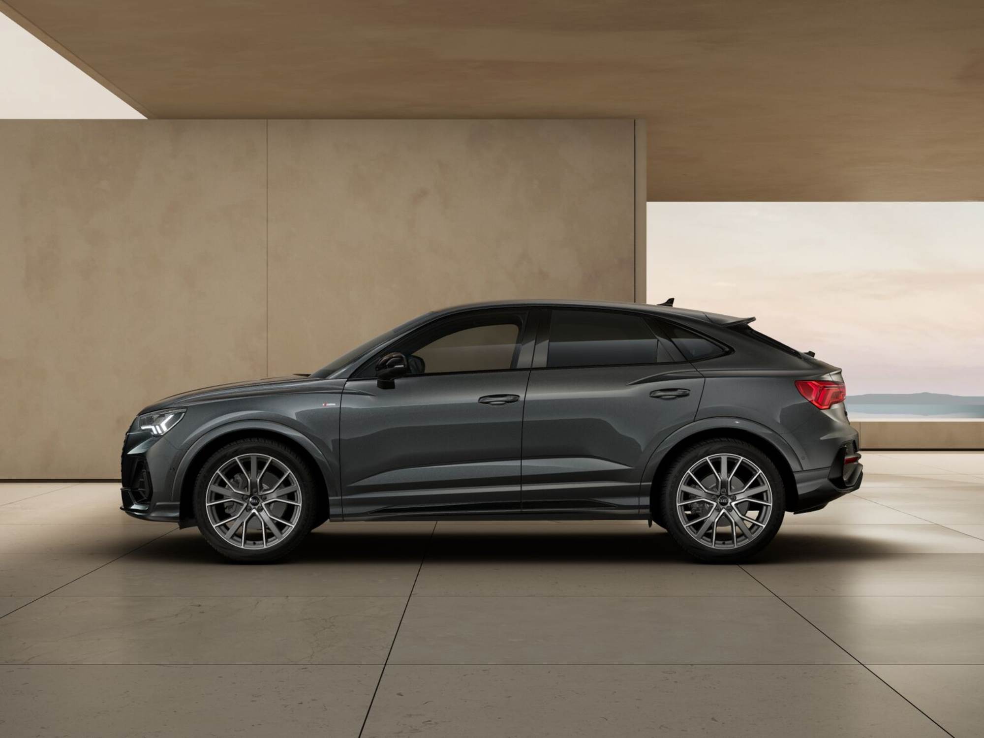 Audi Q3 Sportback Black Limited 40 TFSi quattro