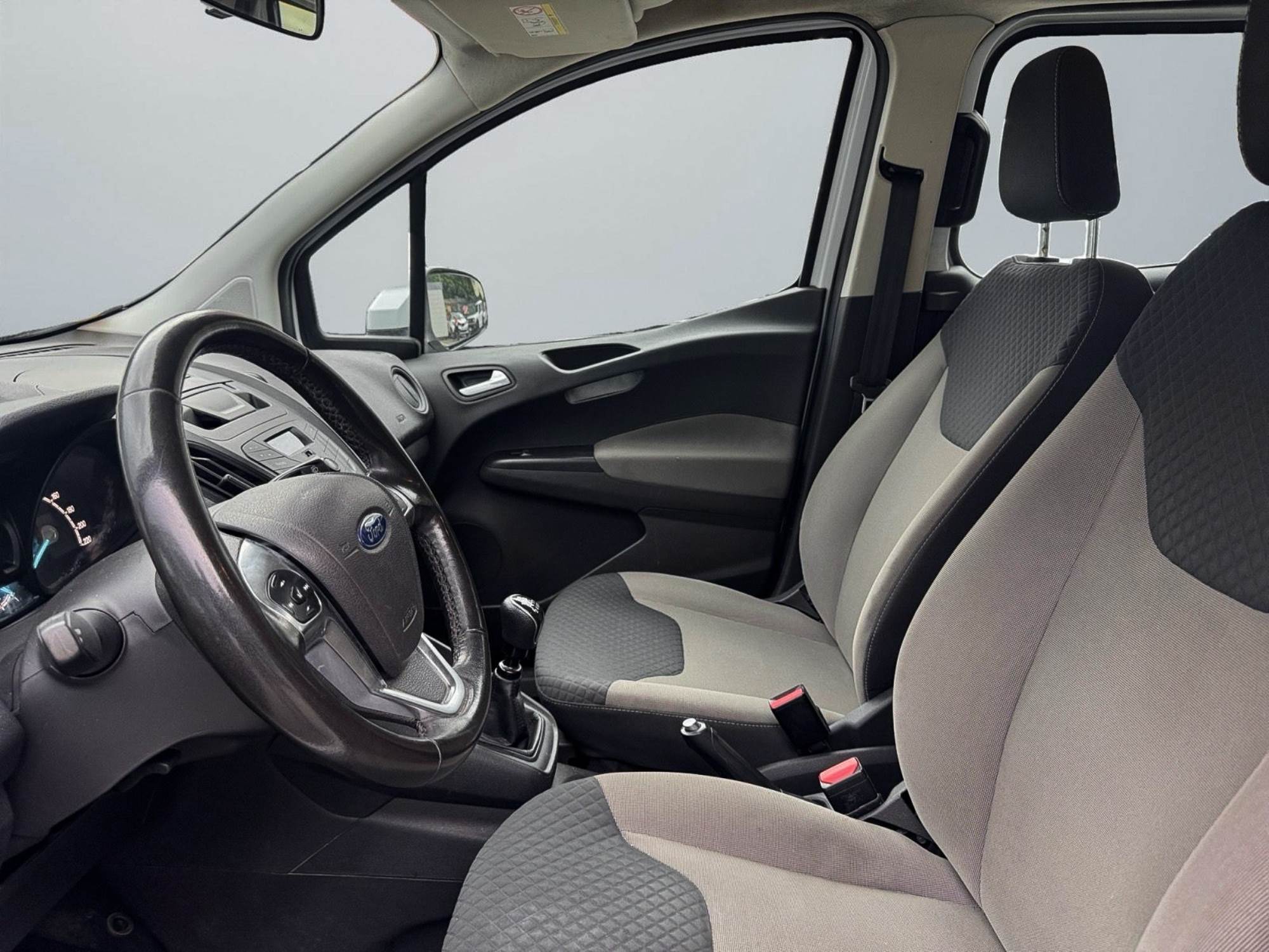 Ford Tourneo Courier 