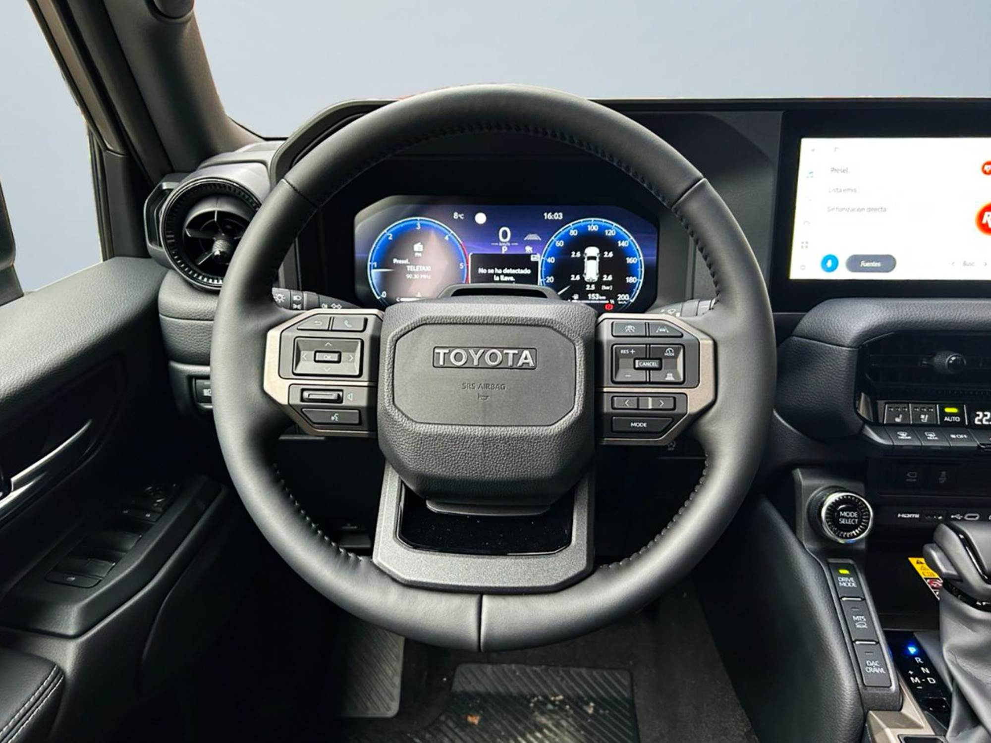 Toyota Land Cruiser 250 UX