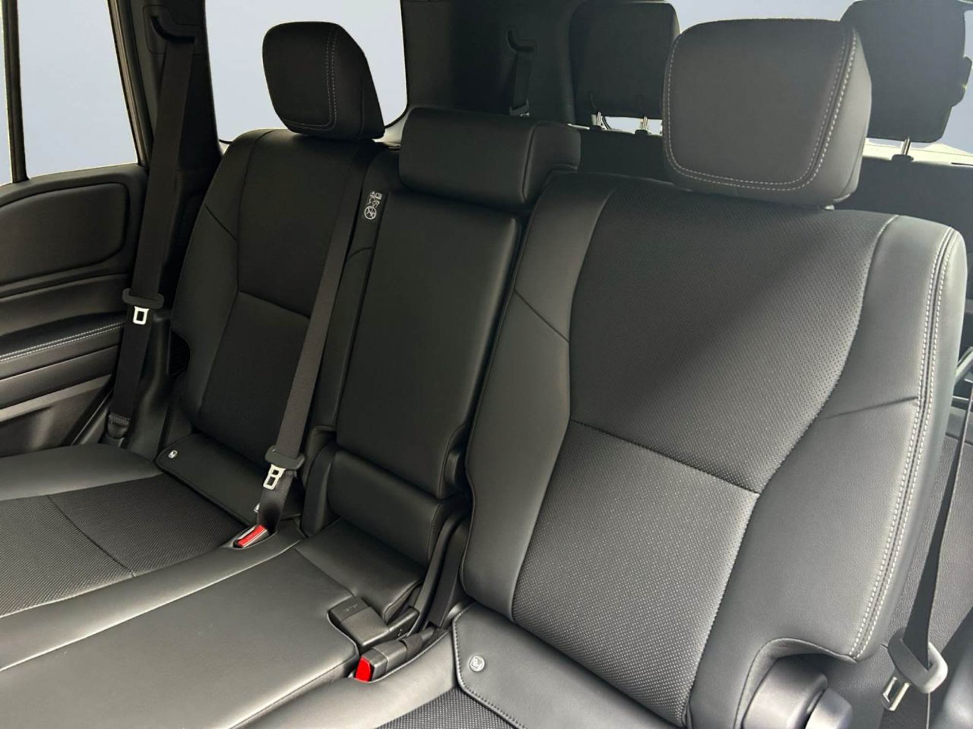 Toyota Land Cruiser 250 UX