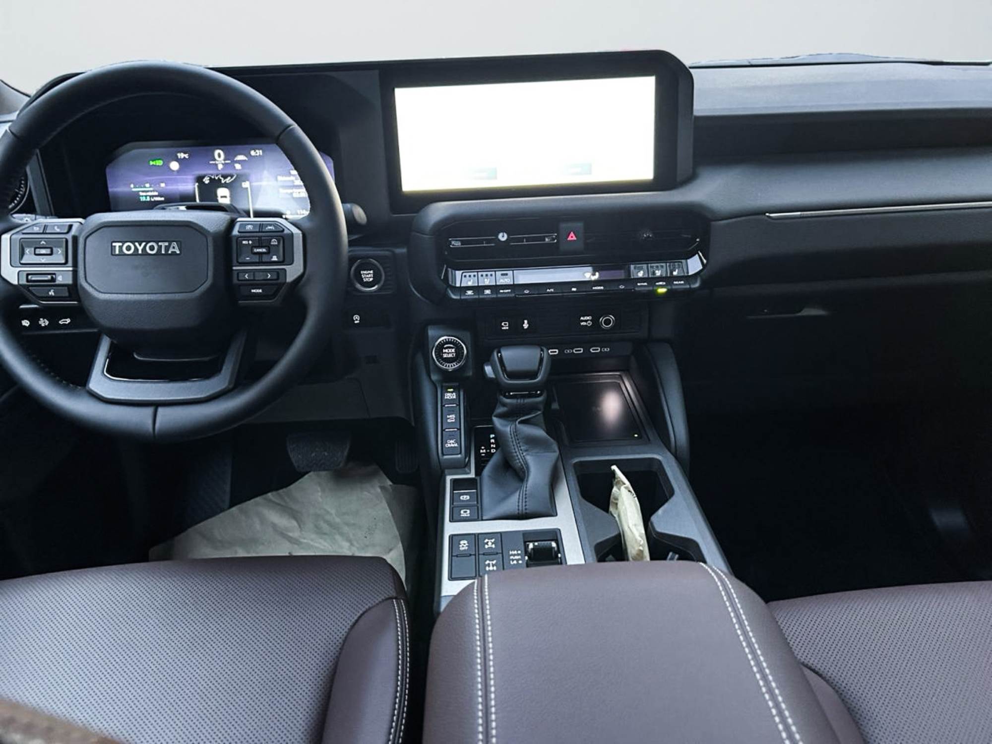 Toyota Land Cruiser 250 UX