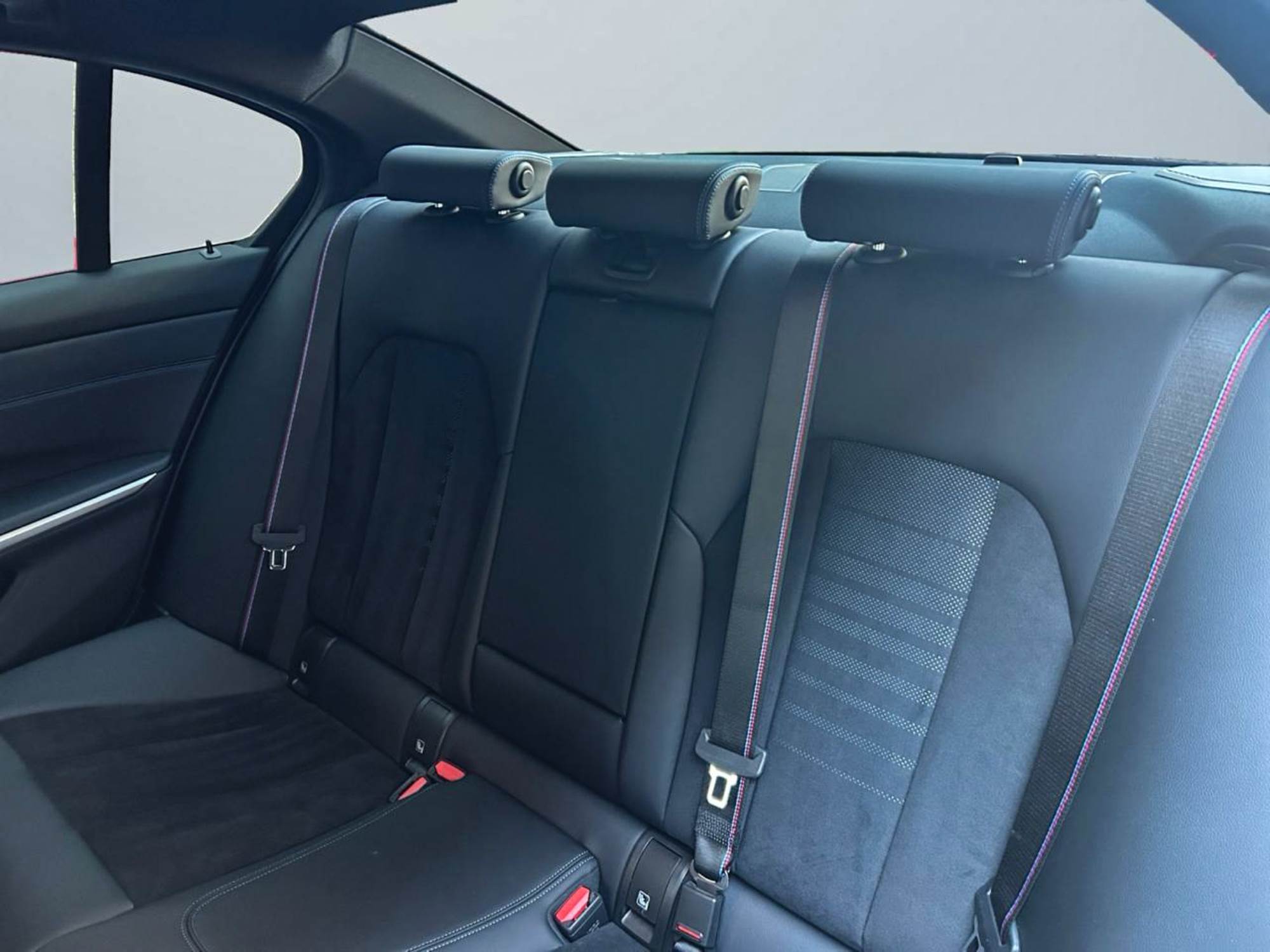 BMW 330 i XDRIVE 244 CV