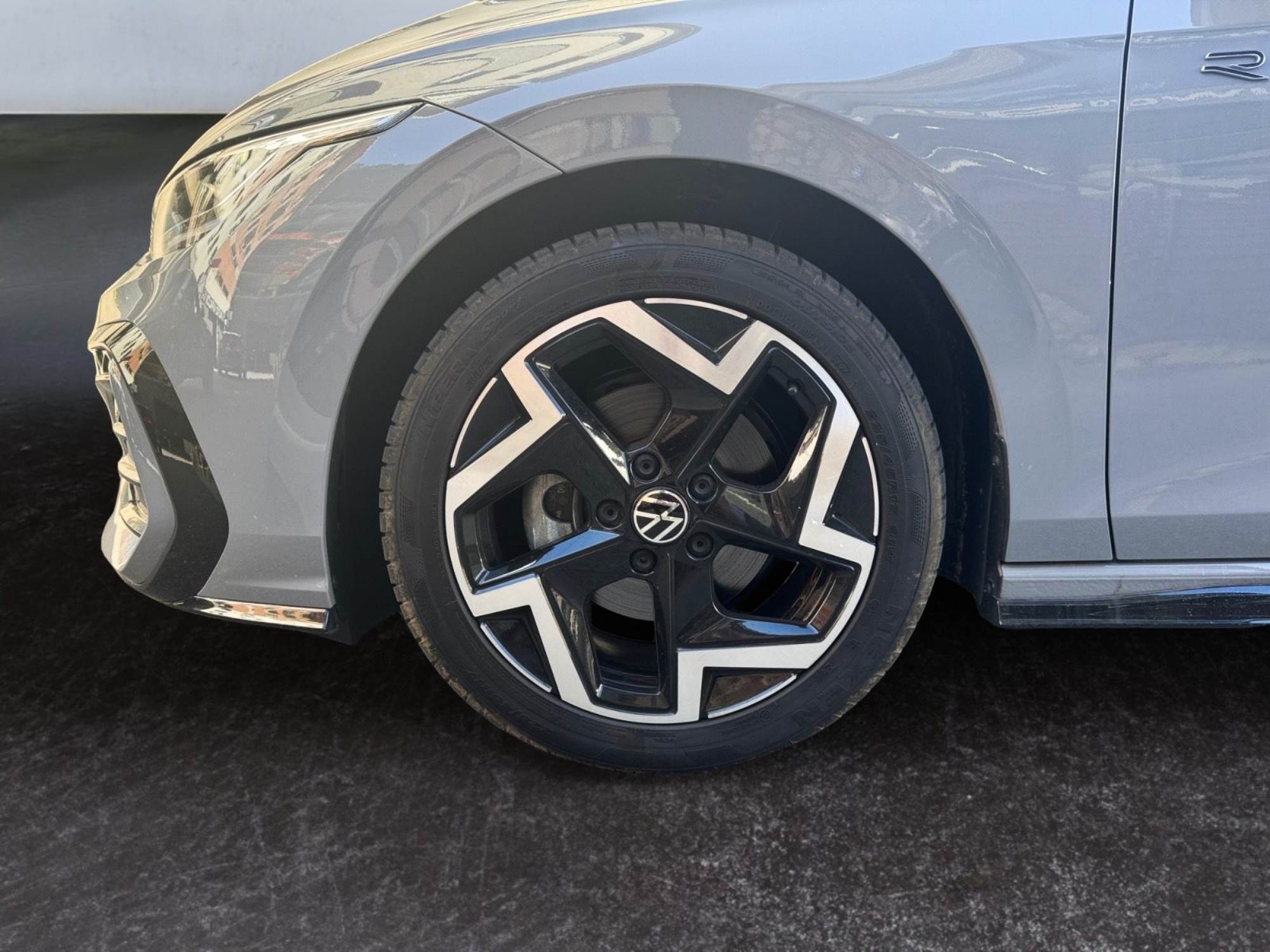 Volkswagen Golf eTSI 150 CV