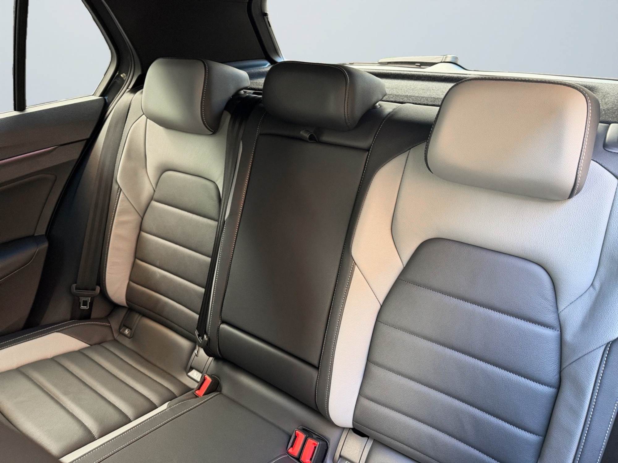 Volkswagen Golf GTE 177 CV