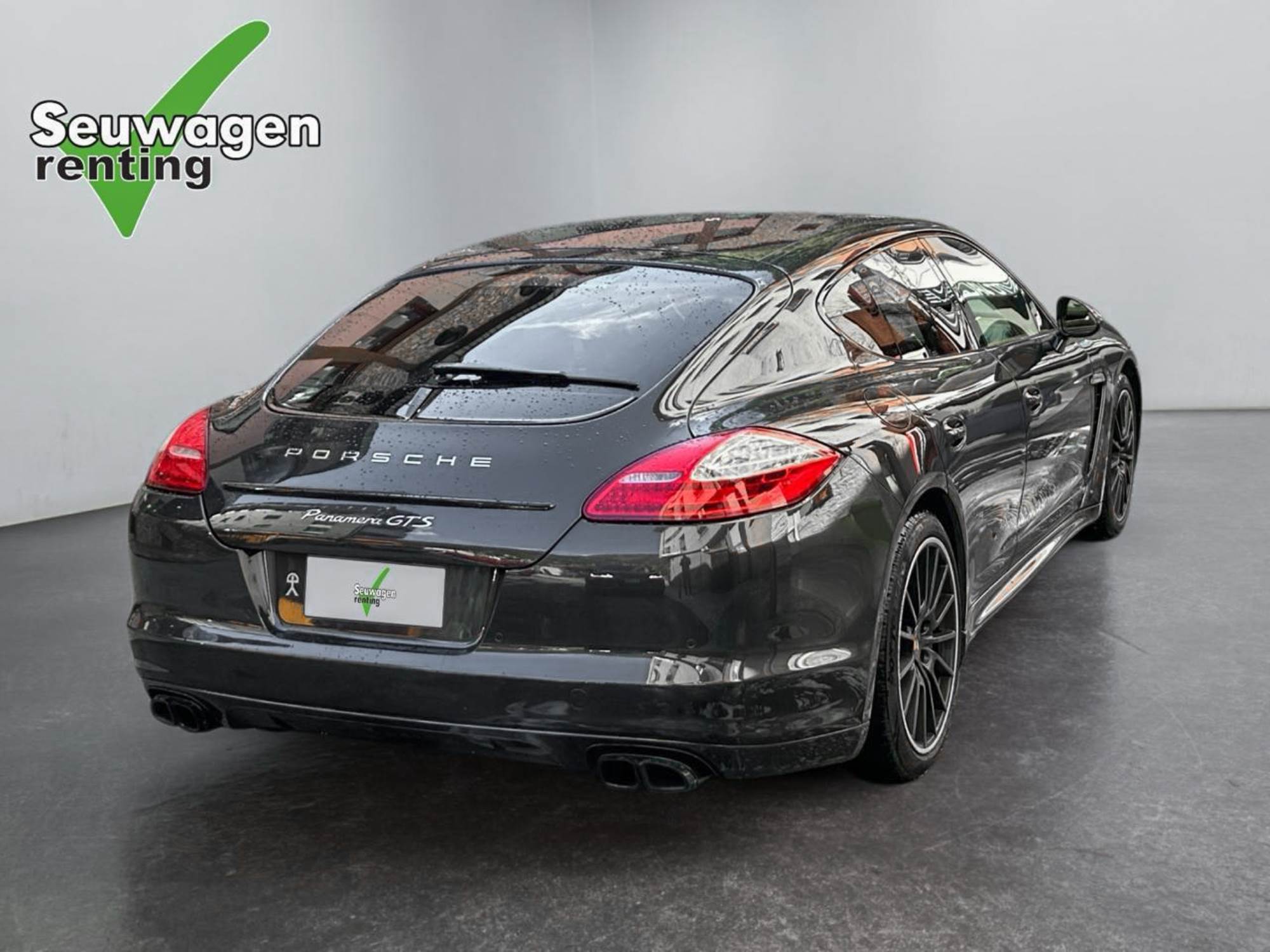 Porsche Panamera GTS 