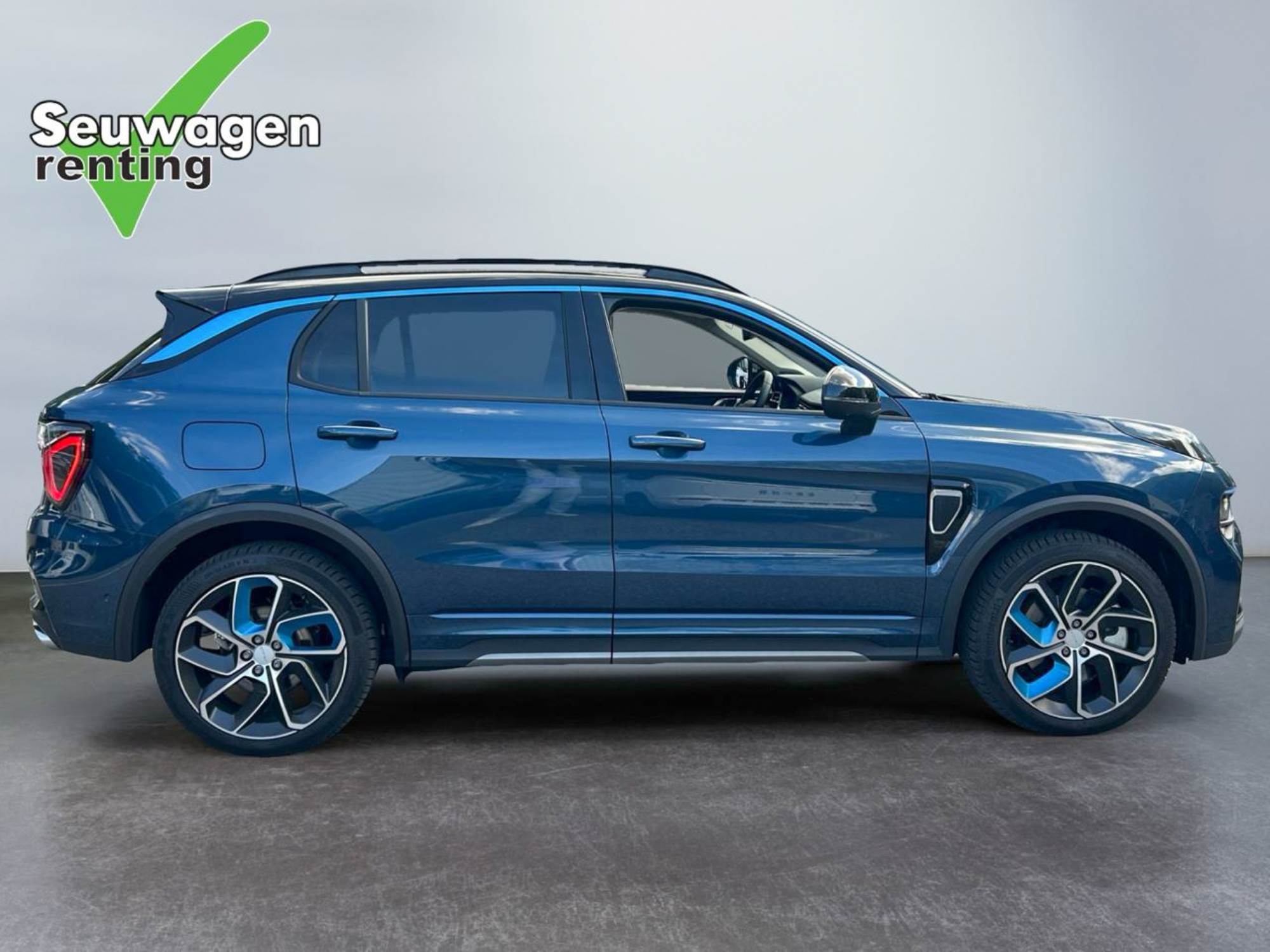 Lynk&Co 01 261 Cv