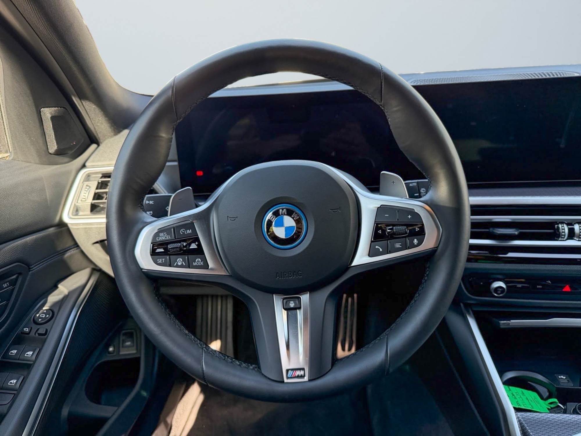 BMW 330e plug-in hybrid Xdrive