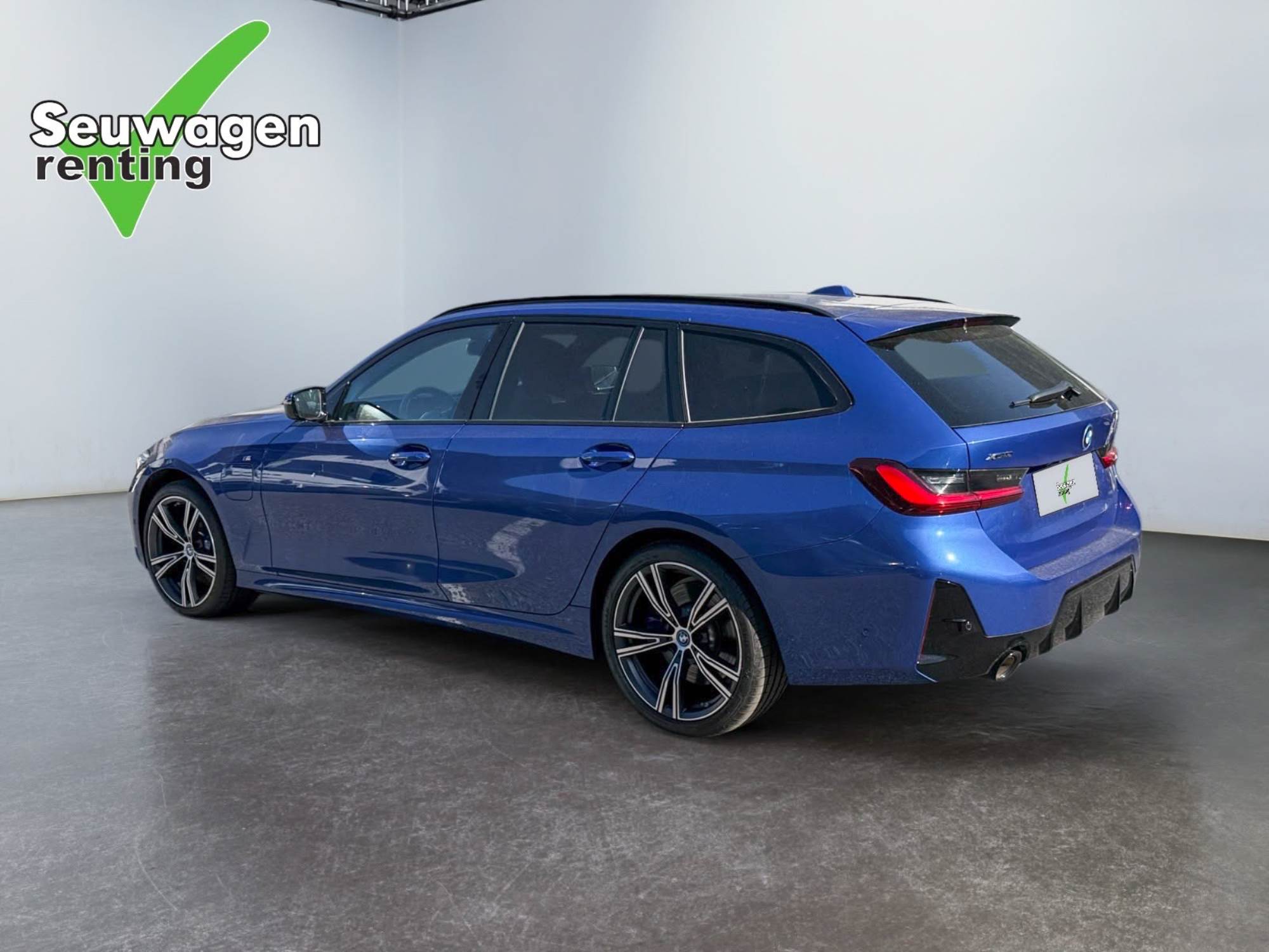 BMW 330e plug-in hybrid Xdrive