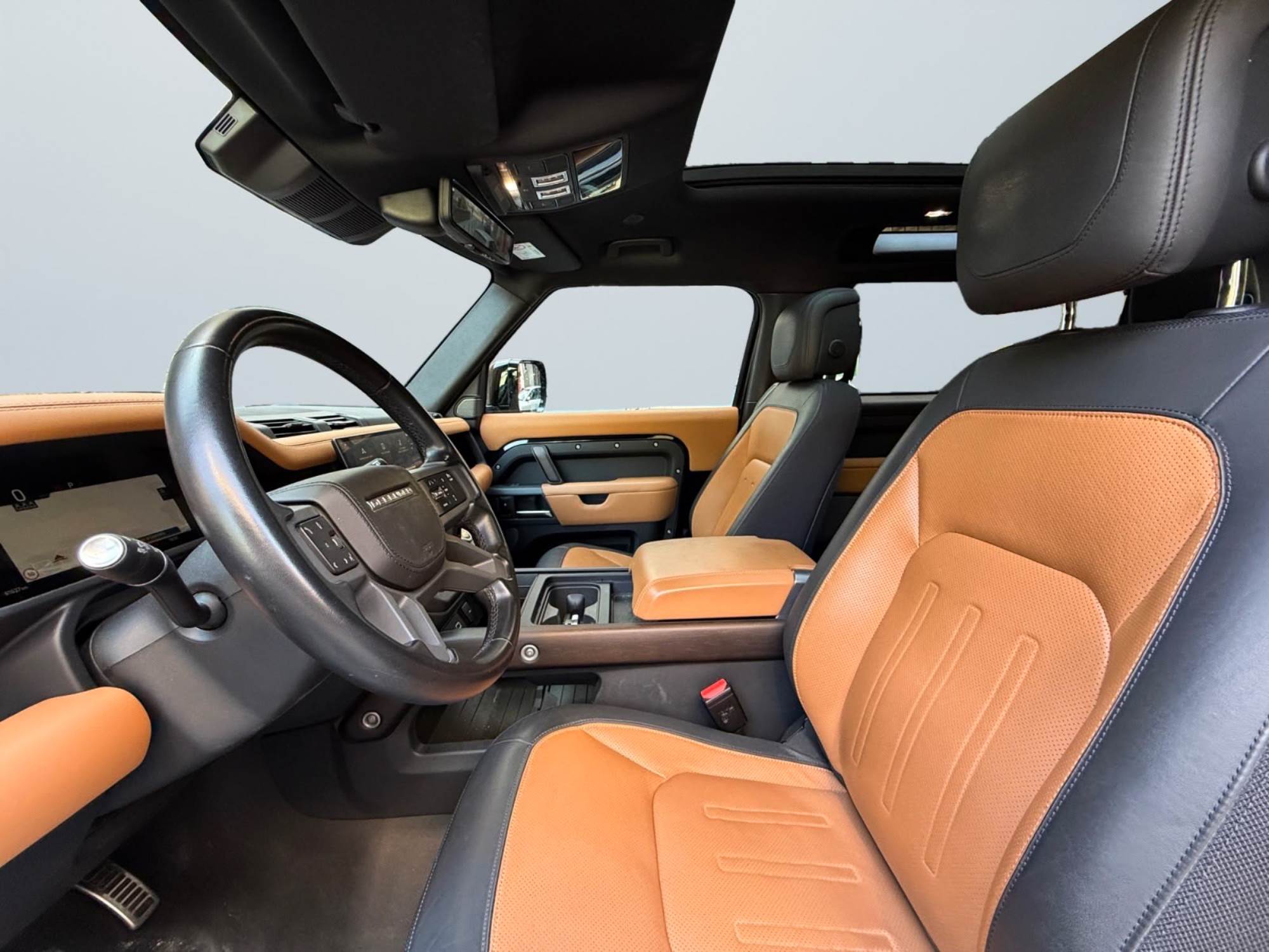 Land Rover Defender P400 