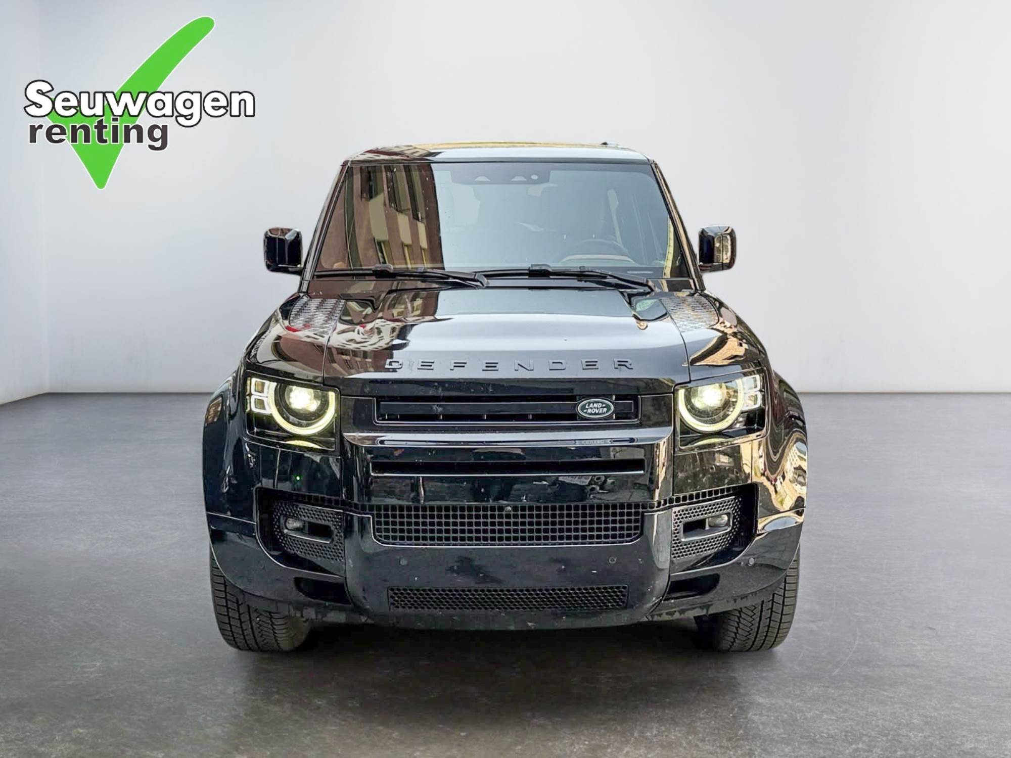 Land Rover Defender P400 