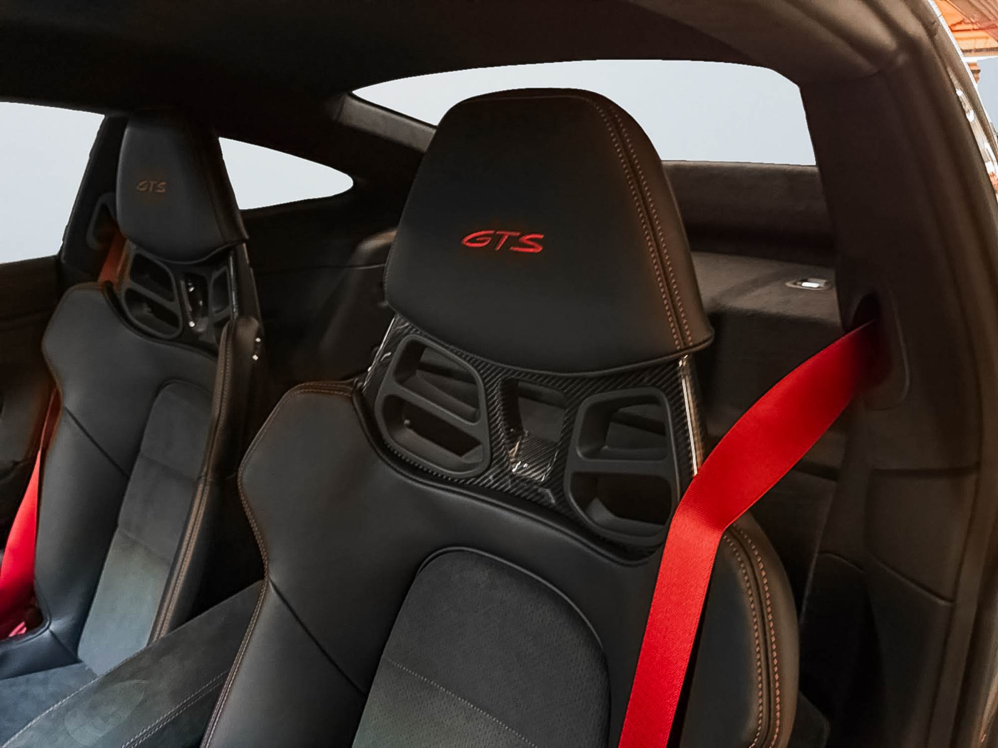 Porsche 911 992 Carrera 4 GTS 541 CV