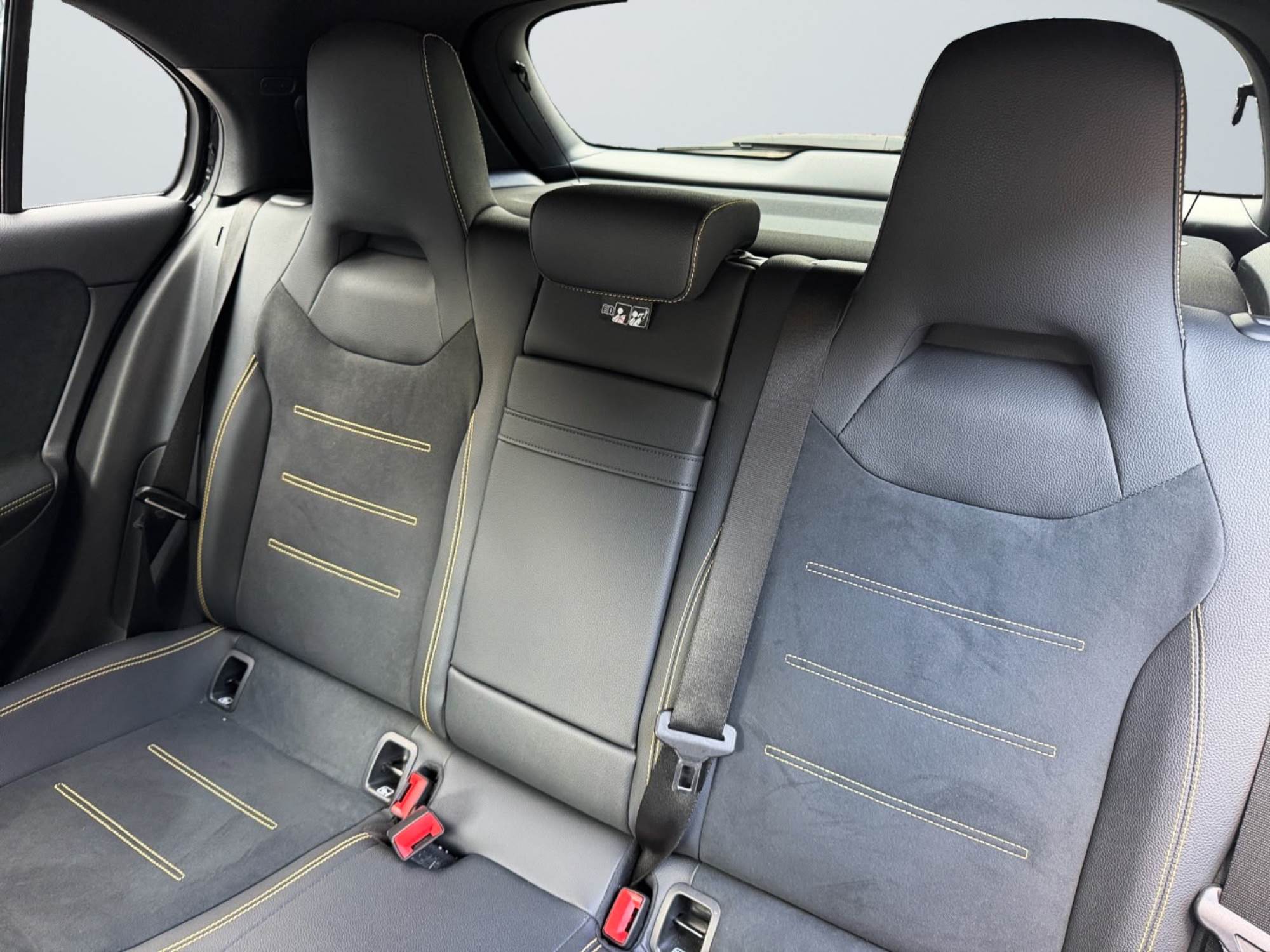 Mercedes-Benz AMG A 45 S 4MATIC 421 CV