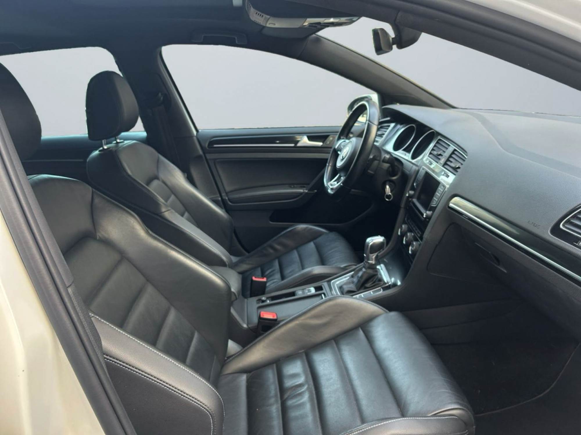 Volkswagen Golf GTE 149 CV