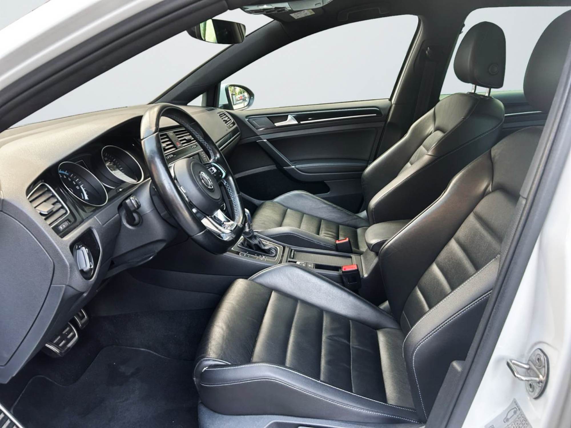 Volkswagen Golf GTE 149 CV