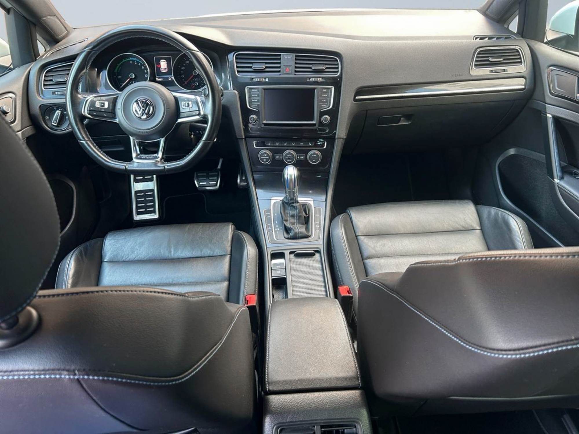 Volkswagen Golf GTE 149 CV