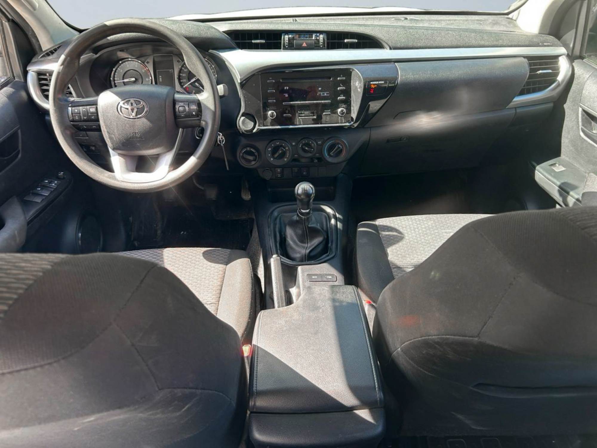 Toyota Hilux 150 CV 4x4