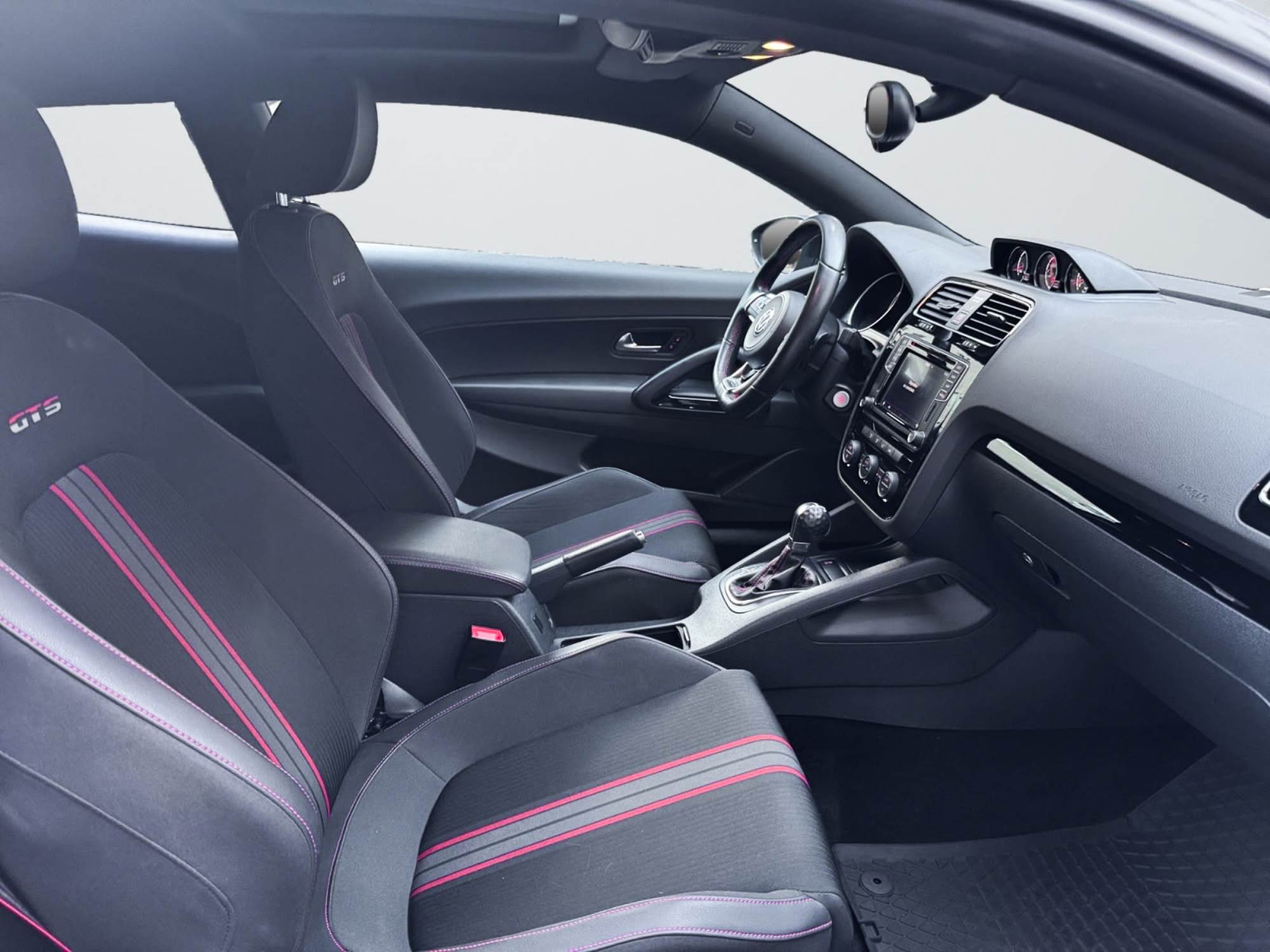Volkswagen Scirocco 2.0 TSI DSG 210 CV