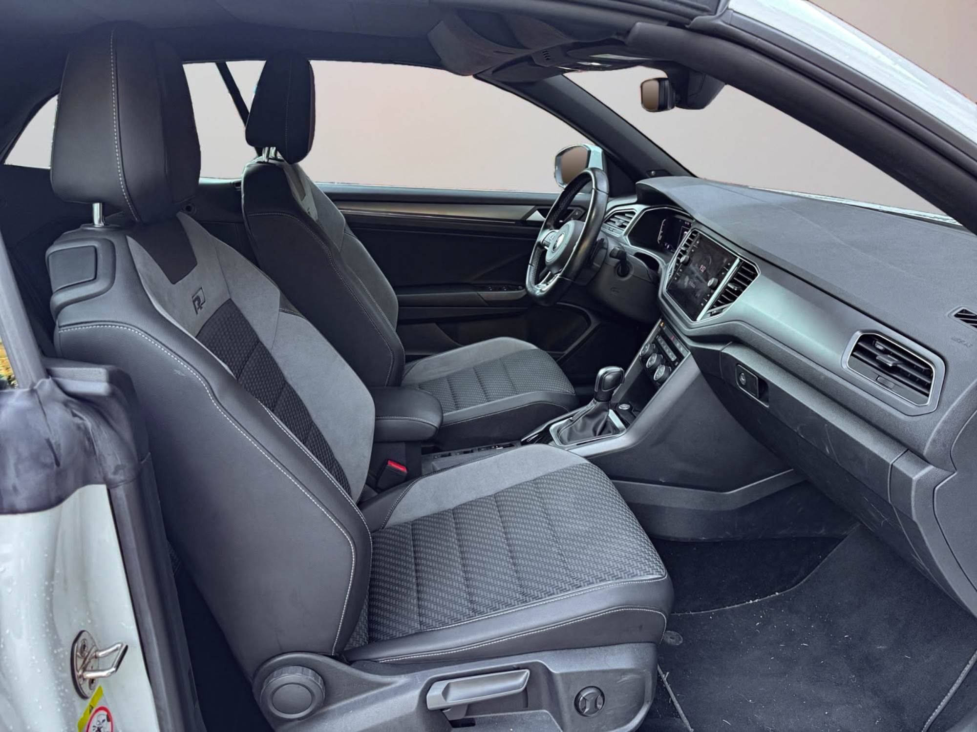 Volkswagen T-Roc Cabrio R-line 150 CV