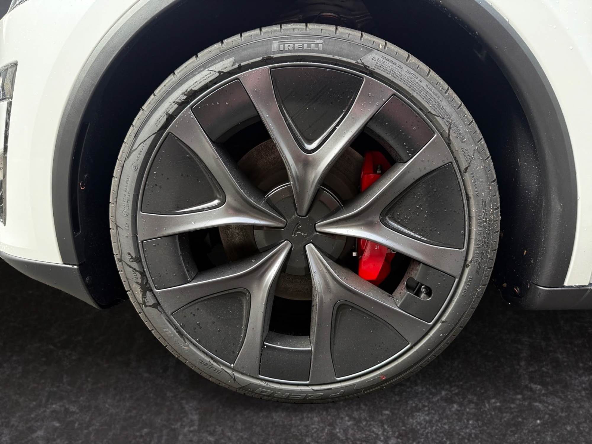 Tesla Model Y Performance 